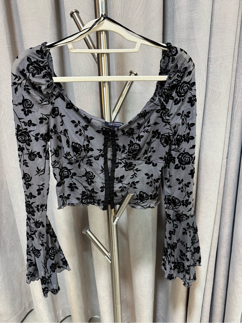 one clothing Gray Velvet Floral Crop Top with Black Flock